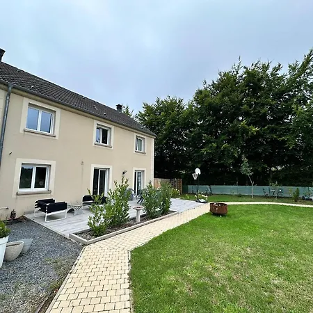 펜션 Zen House - Hiking - Shopping - Vianden & Clervaux Castles Marnach