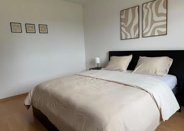 Spacious House In Clervaux - 5 Bedrooms -10 Guests Σπίτι διακοπών